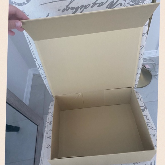 ⭐️MICHAEL KORS⭐️Authentic Gift Box & Bow - Picture 7 of 8